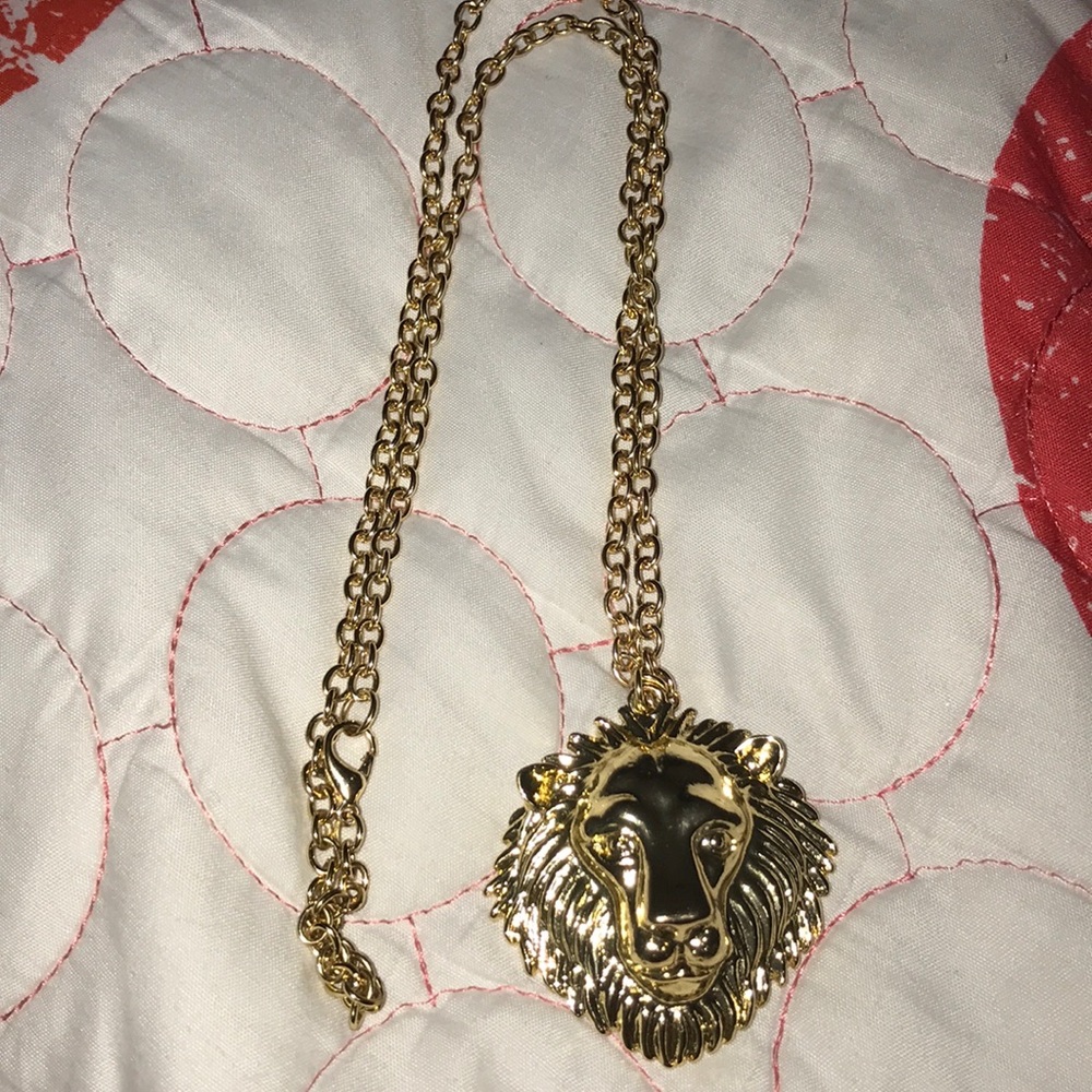 Jewelry 🦁